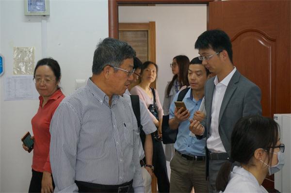 中國（海南）改革發(fā)展研究院院長、國務(wù)院發(fā)展研究中心企業(yè)所所長領(lǐng)導(dǎo)一行來我司調(diào)研工作